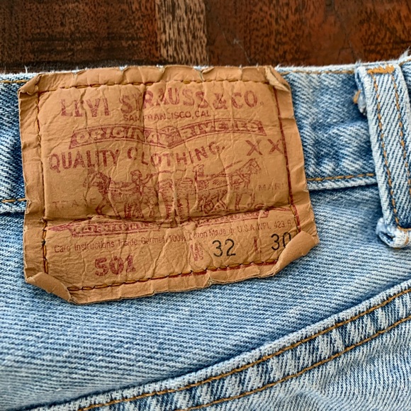 Vintage Levi’s 501’s - Picture 10 of 11